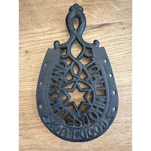 Cast Iron Antique Sad Trivet GOOD LUCK TO ALL WHO USE THIS STAND Star/Horseshoe - Picture 1 of 3